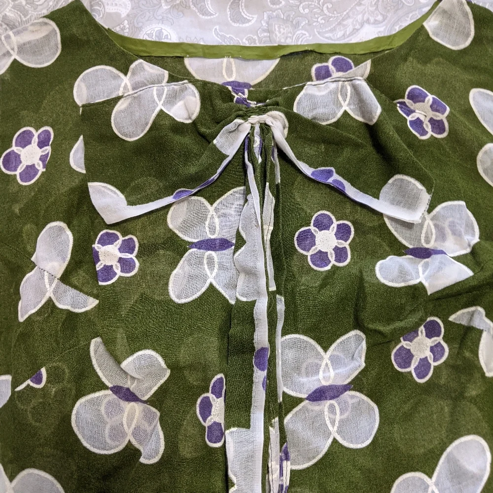 Vintage dress 🦋 - Picture 2 of 6